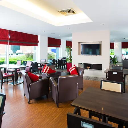 Hotel Express Centre By Ihg