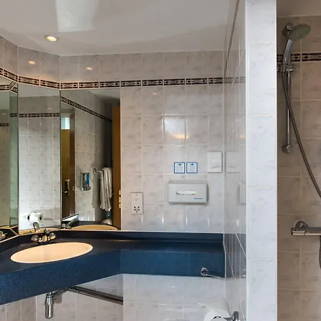 Express Centre By Ihg 3*