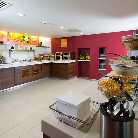 Hotel Express Centre By Ihg 3*