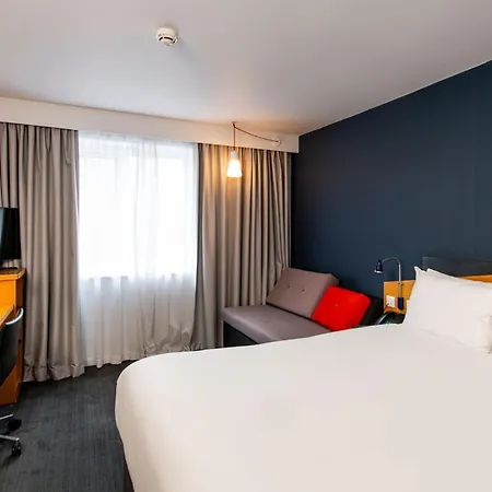 Express Centre By Ihg Hotel