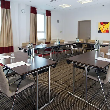 Express Centre By Ihg Leeds (West Yorkshire)