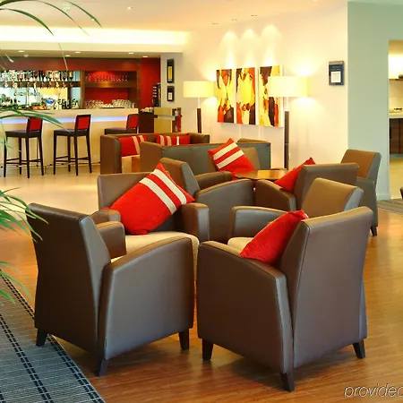 Hotel Express Centre By Ihg