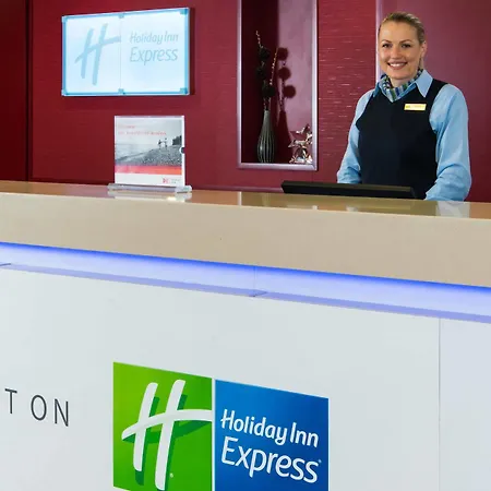 Express Leeds Centre By Ihg 3*