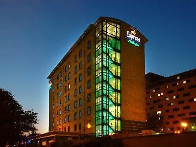 Express Centre By Ihg 3*