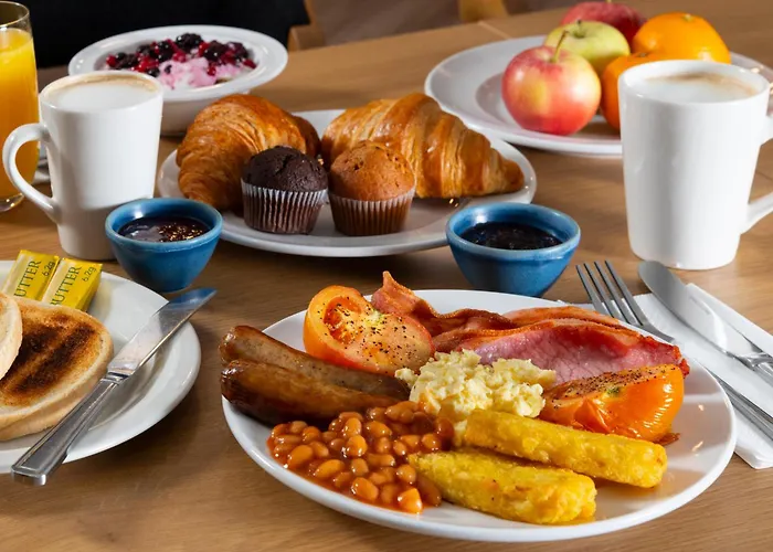 Готель Express Centre By Ihg