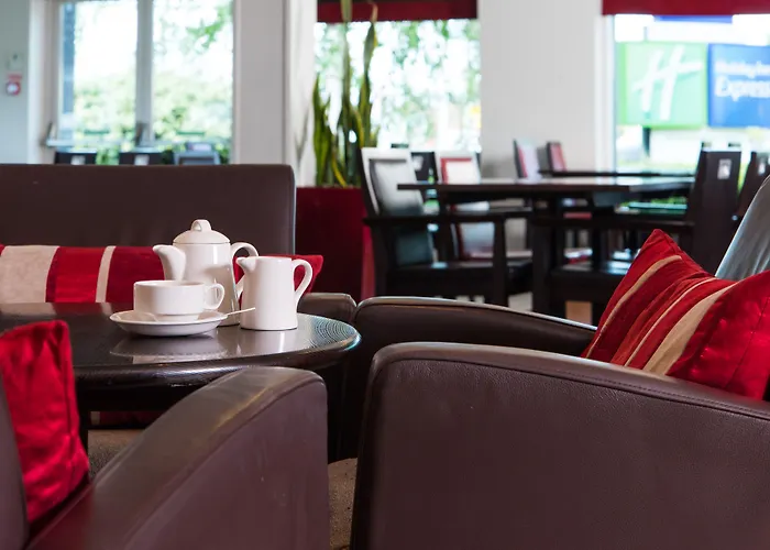 Express Centre By Ihg 3* Лідс