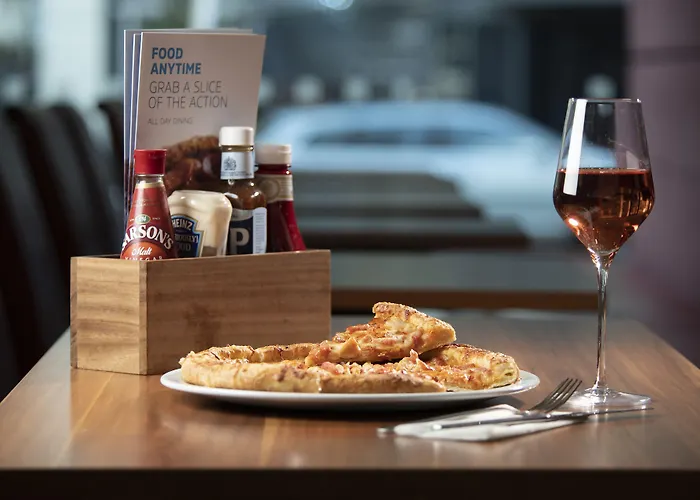 호텔 홀리데이 인 익스프레스 시티 센터 리즈