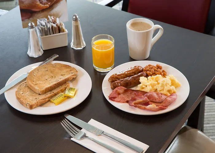 Express Centre By Ihg Готель