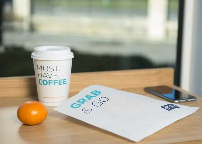 홀리데이 인 익스프레스 시티 센터 리즈