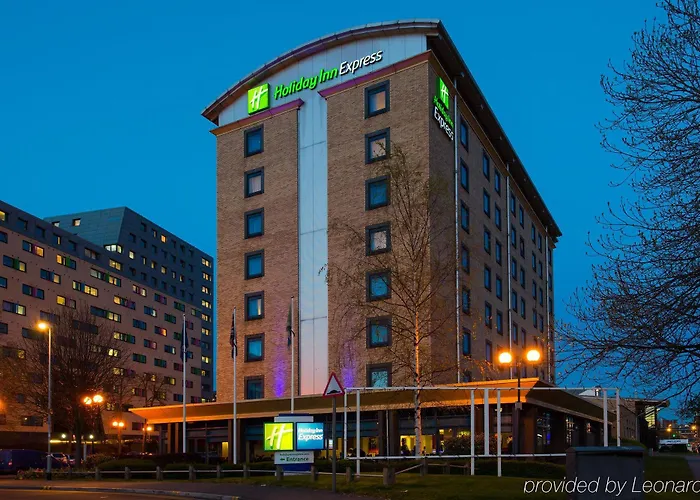 Express Centre By Ihg Лідс