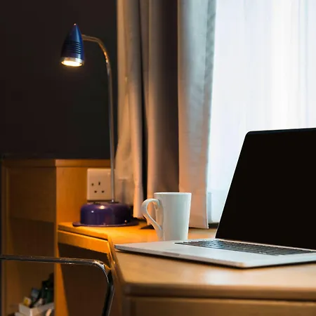 利兹市中心智选假日酒店 3*