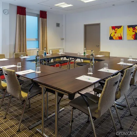 利兹市中心智选假日酒店 3* 利兹