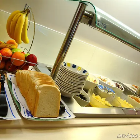 利兹市中心智选假日酒店