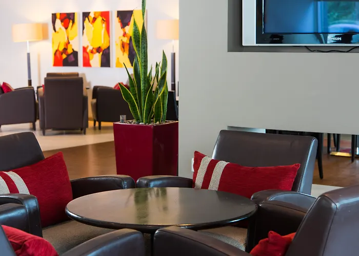 Hotel Express Centre By Ihg