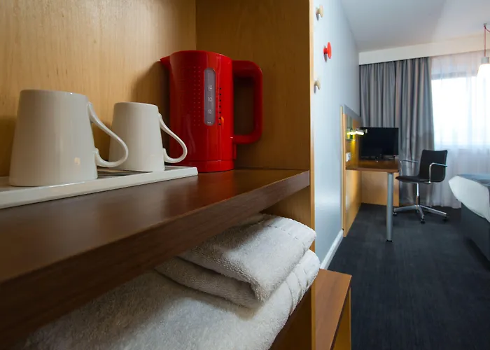 Express Centre By Ihg 3*