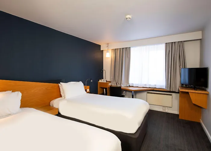 Express Centre By Ihg Hotel