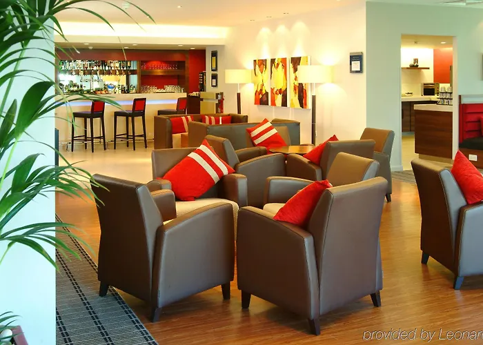 Hotel Express Centre By Ihg