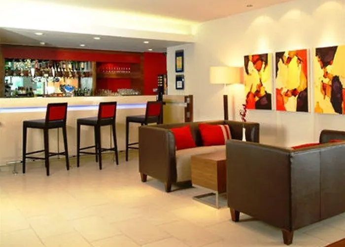Express Centre By Ihg Hotel 3*